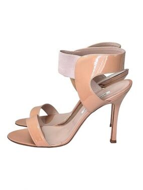 NWT Manolo Blahnik Sandals Sz 10 Nude Patent Leather Stiletto Heel Minimalist